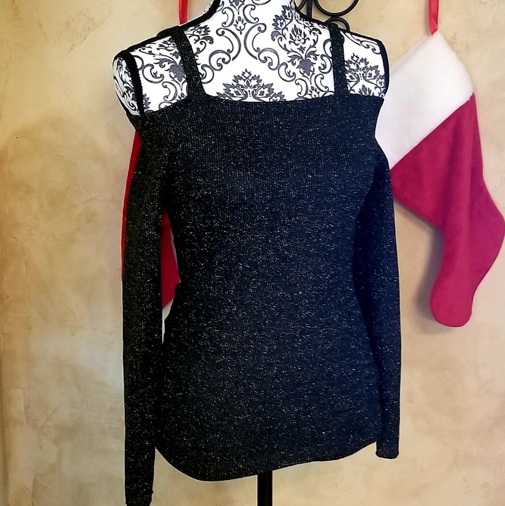 NWOT Black & Gold Metallic Cold Shoulder Top